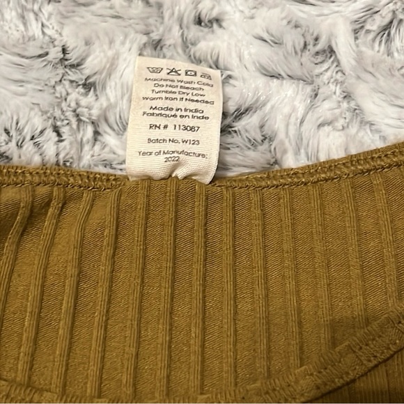 NWOT Kate Quinn Puff Sleeve Top M - Picture 5 of 7